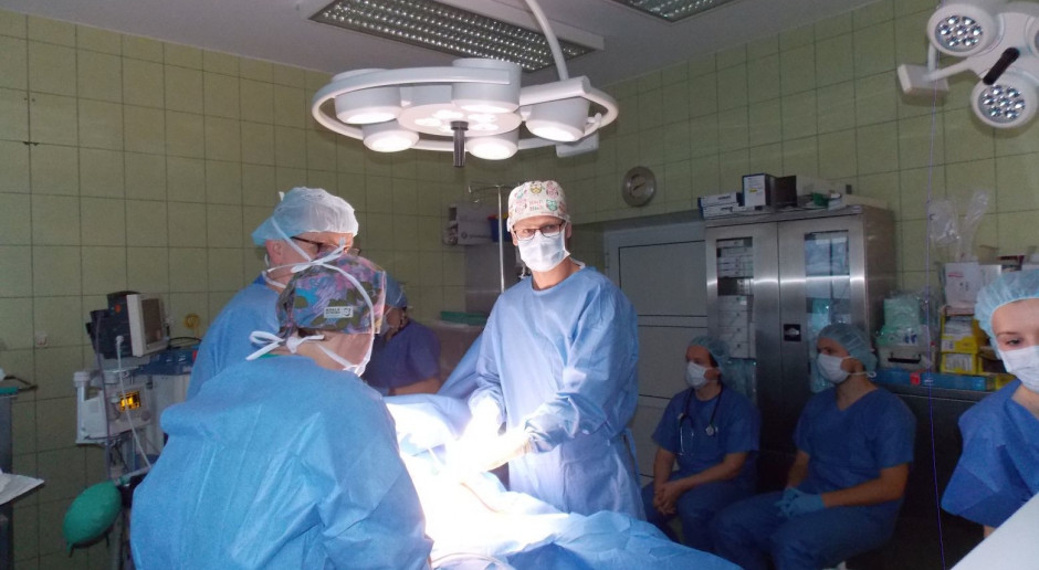 Kielce: nowy sprzęt laparoskopowy w klinice ginekologicznej