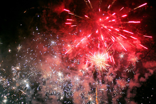 Fot. John Haslam/Flickr (CC BY 2.0) Ostrożnie z fajerwerkami - ranią i okaleczają