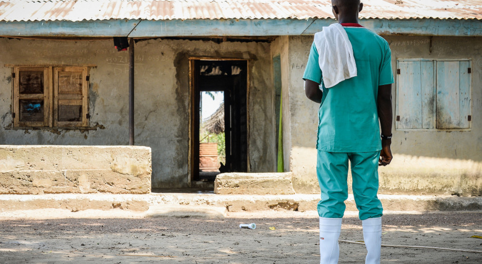 Badania: epidemię Eboli rozprzestrzeniła mała grupa osób