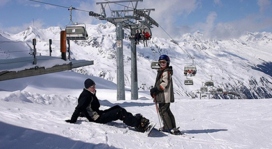W Szwajcarii ośrodki narciarskie pozostaną otwarte - podaje minister zdrowia
