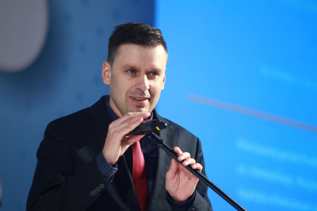 Dr hab. Paweł Tabakow na Gali Rynku Zdrowia towarzyszącej XI Forum Rynku Zdrowia w październiku 2015. Fot. PTWP/Paweł Pawłowski Wrocław: będą kolejne operacje rekonstrukcji rdzenia kręgowego