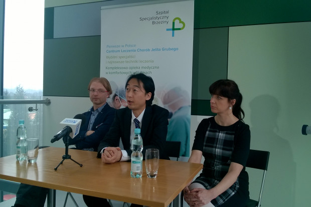Od lewej: Michał Spychalski, Makoto Nishimura, Anna Janicka, wiceprezes Szpitala Specjalistycznego Brzeziny. Fot. 3PRConsulting Czy szpitale w Tokio i Brzezinach rozpoczną współpracę?