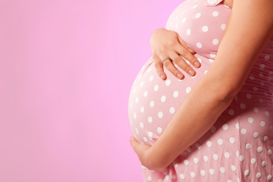 Nie zawsze dieta może zapewnić kobiecie w ciąży wystarczającą ilość wszystkich składników pokarmowych. Fot. Shutterstock Dla kobiet w ciąży zalecana suplementacja kwasu foliowego