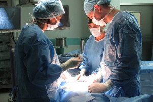 Eksperci: zbyt mało zabiegów w Polsce wykonywanych jest laparoskopowo