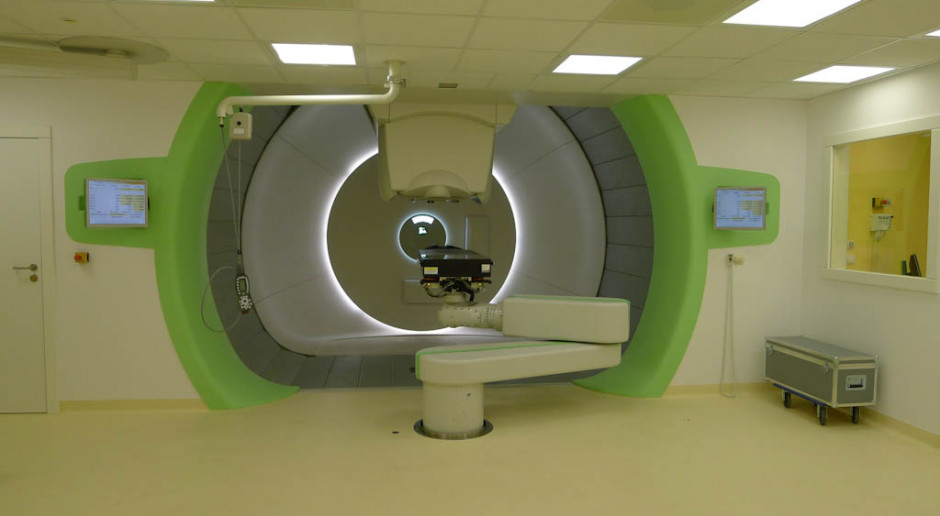 Kraków: centrum protonoterapii chce leczyć więcej pacjentów z nowotworami