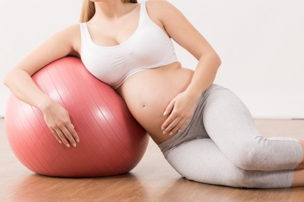 W programie przewidziano także ćwiczenia gimnastyczne. Fot. Shutterstock Warszawa: szkoły rodzenia w 40 szpitalach i przychodniach
