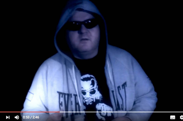 Marek Posobkiewicz jako raper Gisu. Fot. Archiwum GIS rapując zachęca do donacji narządów
