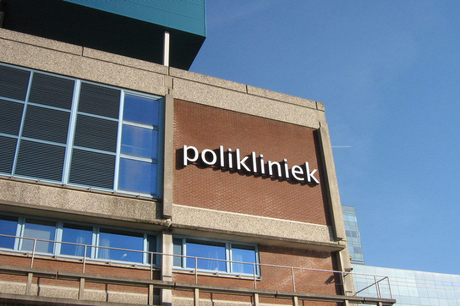 W jakim stopniu możemy korzystać z holenderskich doświadczeń w ochronie zdrowia? Fot. DennisM2/Flickr (Public Domain). Na zdjęciu szpital w Amsterdamie, Czy zmiana systemu ochrony zdrowia zrobi z nas drugą Holandię?