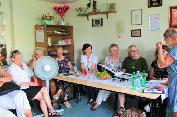 Cynthia Ryan zbierała już świadectwa pacjentów w USA, Indiach, Nepalu, Holandii, Zambii. W Polsce chciała poznać sytuację chorych mieszkających z dala od metropolii. Fot. Materiały prasowe Kielce: wykładowca z Alabamy zbierała relacje pacjentów w ŚCO