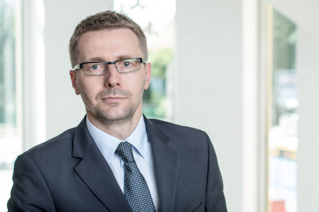 Marek Dynowski, prezes zarządu MEDINET Systemy Informatyczne Grupa Kapitałowa SIMPLE Elektroniczna dokumentacja medyczna: nowy termin, stare problemy