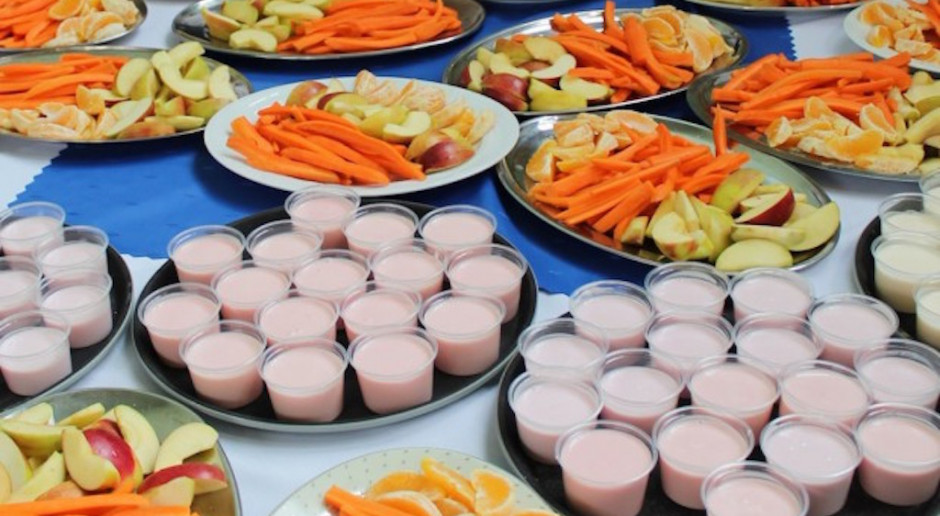 Bolonia: na drugie śniadanie w szkole tylko owoce i warzywa, rodzice są przeciw