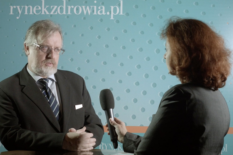 Prof. Jarosław Reguła, konsultant krajowy w dz. gastroenterologii, kierownik Kliniki Gastroenterologii, Hepatologii i Onkologii Klinicznej CMKP, kierownik Kliniki Gastroenterologii Onkologicznej w Centrum Onkologii – Instytut im. Marii Skłodowskiej-Curie. Fot PTWP Leki biologiczne w chorobach zapalnych jelit - na ile dostępne?