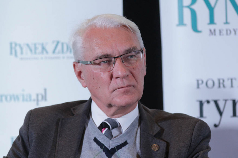 Prof. Jan Kotarski podczas konferencji "Zdrowie publiczne" (Katowice, 28 listopada 2016 r.); FOT. PTWP Specjaliści: system szczepień ochronnych w 2017 r. czeka rewolucja