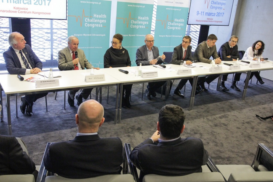 Członkowie Rady Naukowej HCC i organizatorzy przedstawili program Kongresu podczas poniedziałkowej (16 stycznia) konferencji prasowej. Fot. PTWP II Kongres Wyzwań Zdrowotnych - znacznie więcej niż medycyna
