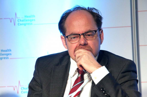 Dr Adam Kozierkieiwcz: Nie należy spodziewać się istotnych zmian w polityce zdrowotnej w efekcie zmiany premiera. Fot. PTWP Kozierkiewicz: musimy nauczyć się żyć z małą liczbą lekarzy