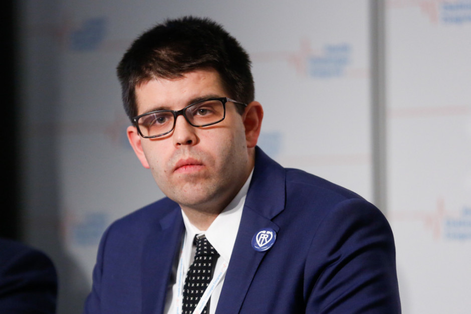 - Wnoszę o niezwłoczne sprostowanie nieprawdziwych informacji i zaprzestanie ich dalszego rozpowszechniania - postuluje Łukasz Jankowski. Fot. PTWP Jankowski: protestuję przeciw obarczaniu OIL za obecny konflikt na linii Minister Zdrowia - Rektor WUM