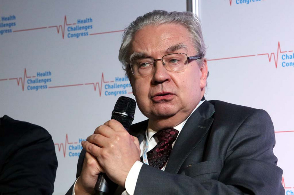 Prof. Eugeniusz Józef Kucharz, kierownik Oddziału Chorób Wewnętrznych i Reumatologii w Górnośląskim Centrum Medycznym w Katowicach. Fot. PTWP Prof. Kucharz: zaszczepienie jest stanem, który naśladuje zakażenie i ma wywołać odporność