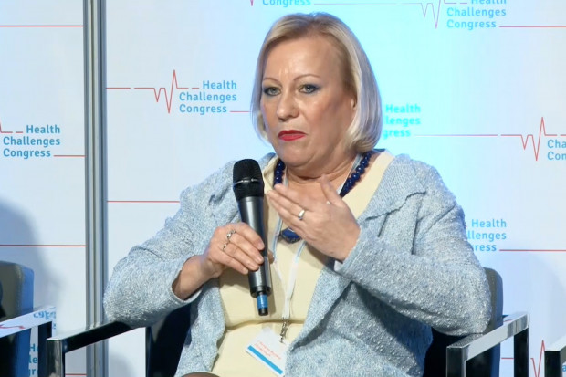 Prof. Brygida Kwiatkowska. Fot. PTWP Prof. Kwiatkowska: przekazywanie pacjenta wymaga koordynacji