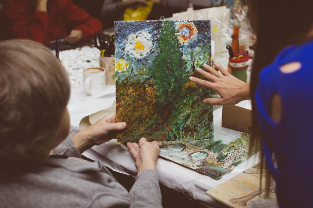 System umożliwia - przy użycia sensora ruchu - odczytywanie obrazów cyfrowych za pomocą dźwięku Fot. Archiwum (zdjęcie ilustracyjne) Łódź: opracowali system odczytywania kolorów dla osób z dysfunkcją wzroku