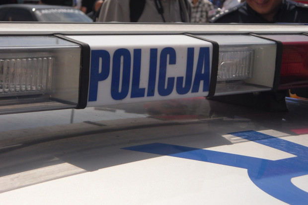 Podobne policyjne konwoje rodzących kobiet zdarzały się w ostatnich miesiącach w Wielkopolsce kilkakrotnie. Fot. Piotr Drabik/Flickr 2.0 Generic (CC BY 2.0) Piła: policjanci ponad 40 km eskortowali auto z rodzącą