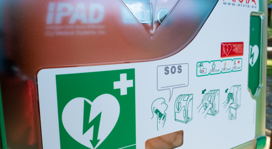 Śląskie: wkrótce automatyczne defibrylatory w autobusach na liniach lotniskowych