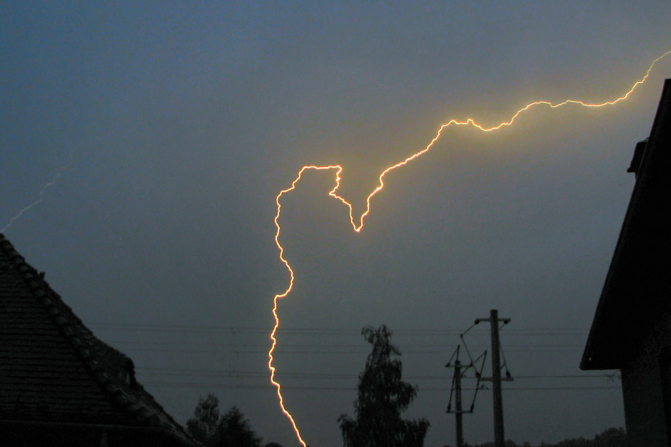 Do burzy i serii niebezpiecznych wyładowań elektrycznych może dojść także w sercu. Fot. Andreas/Flickr(CC BY-SA 2.0) Burza elektryczna w sercu - jak pomóc pacjentowi z kardiowerterem