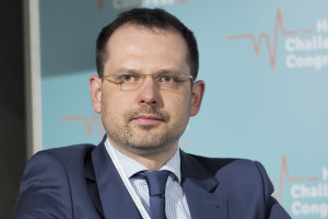 Eksperci: pacjenci ze szpiczakiem powinni mieć dostęp do nowoczesnych terapii już w pierwszej linii leczenia