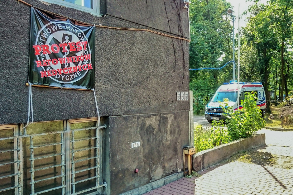 Jeśli warunki zawartego porozumienia dot. podwyżek nie zostaną spełnione, ratownicy medyczni wznowią protest od 11 września. Fot. Katarzyna Gubała/PTWP Ratownicy: jeśli porozumienie nie będzie realizowane, wznowimy protest od...