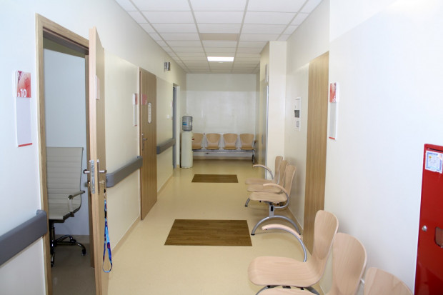 Na potrzeby Centralnej Izby Przyjęć zaadoptowano pomieszczenia na parterze segmentu D budynku szpitala. Fot. Materiały prasowe Centrum Zdrowia Tuchów ma nową izbę przyjęć