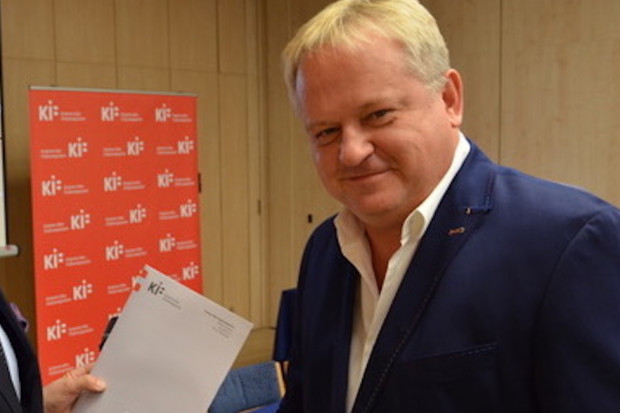 Aleksander Lizak, wiceprezes Krajowej Rady Fizjoterapeutów Czas przestać kojarzyć pracę fizjoterapeuty jedynie z masażami