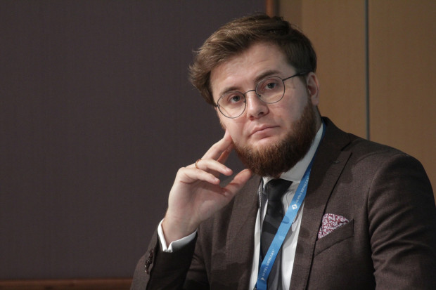 Jarosław Biliński: - Lekarze specjaliści są niesamowici. Przychodzą do nas, pytają, czy czegoś potrzebujemy. Wiceprzewodniczący Porozumienia Rezydentów: wspierają nas specjaliści i pacjenci