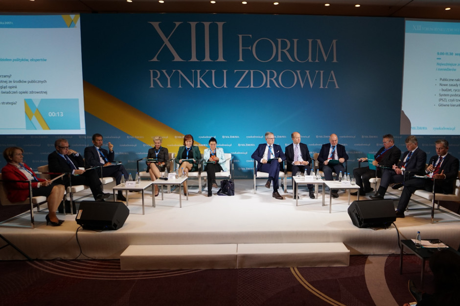 - Polska wchodzi na ścieżkę, która jest charakterystyczna dla większości krajów rozwiniętych, że im PKB wyższe, tym odsetek z PKB na ochronę zdrowia wyższy - wskazywał minister zdrowia. Fot. Michał Oleksy/PTWP XIII Forum Rynku Zdrowia: pieniądze na zdrowie znaleźć się muszą, ale...