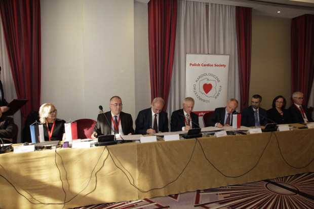Deklaracja wzywa do jak najszybszej realizacji Narodowego Programu Prewencji i Leczenia Niewydolności Serca; FOT. Materiały prasowe Kraków: deklaracja ws. Narodowego Programu Prewencji i Leczenia Niewydolności Serca - podpisana