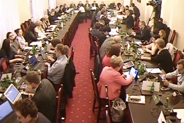 Podczas posiedzenia sejmowej komisji zdrowia, 8 listopada 2017 r.; FOT. PTWP/Sejm Sejm: komisja przyjęła rządowy projekt zwiększenia wydatków na zdrowie