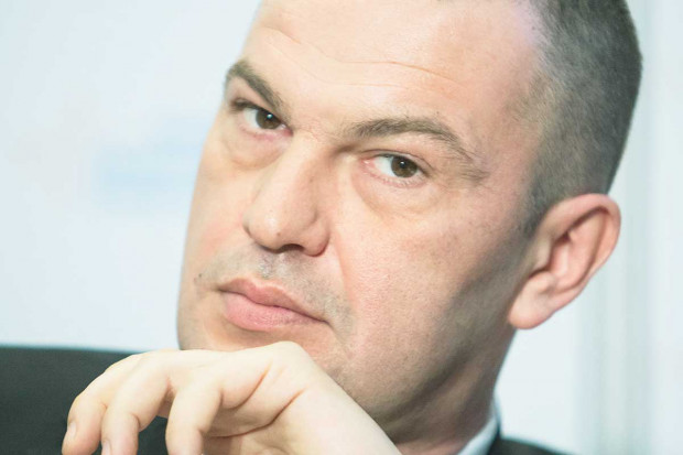 Strach przed handlem długami paraliżuje