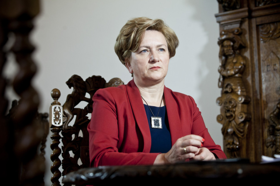 Józefa Szczurek-Żelazko. Fot. Archiwum MZ: placówki przygotowane do realizacji dodatkowych świadczeń dla niepełnosprawnych