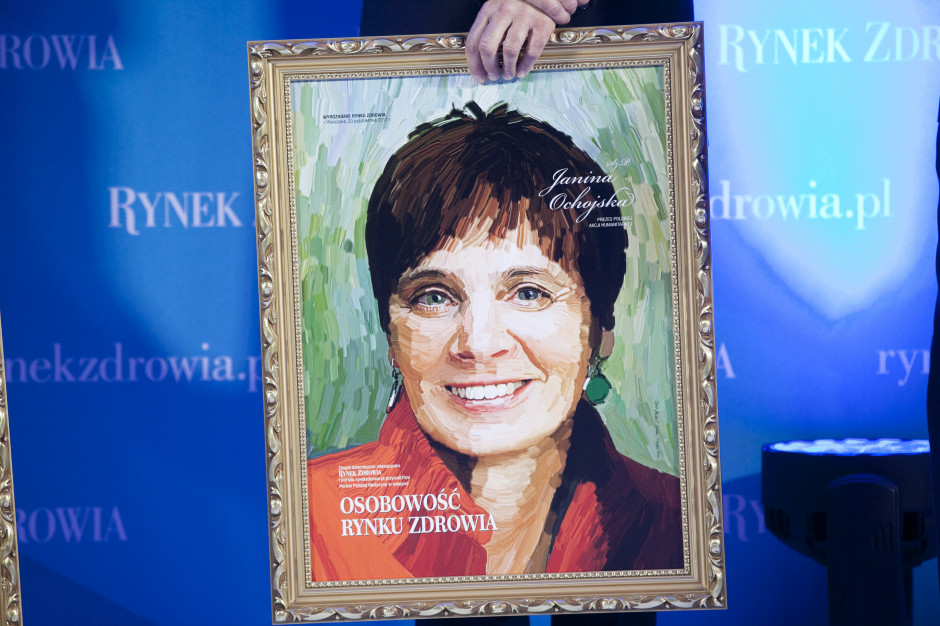 W październiku 2017 r. Janina Ochojska, prezes Polskiej Akcji Humanitarnej otrzymała wyróżnienie specjalne Osobowość Rynku Zdrowia. Fot. Paweł Pawłowski Polska Akcja Humanitarna ma już 25 lat. Pomogła 9,5 milionom osób