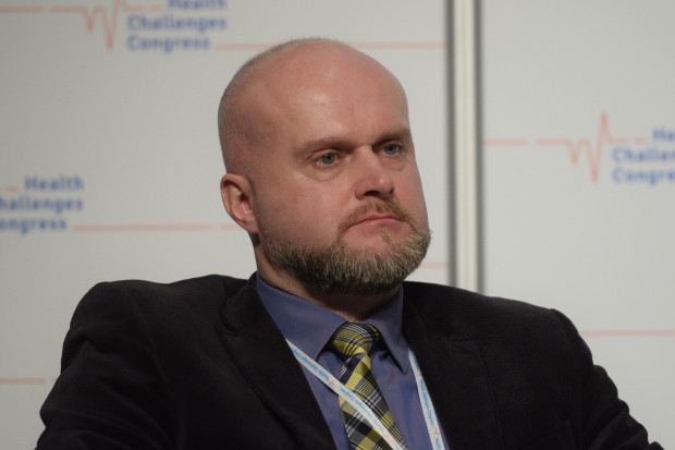 Krzysztof Łanda: - Warto zastanowić się nad wskazaniem kryteriów określających kwalifikacje ekspertów, którzy decydują o uruchomieniu programu lekowego. Fot. PTWP Łanda o tym co należy poprawić w programach lekowych