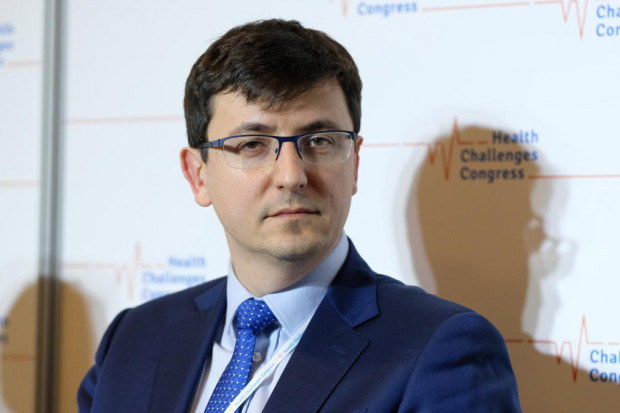 - Chcemy otworzyć drzwi Instytutu, aby był miejscem wymiany poglądów naukowych - zapowaida dr Grzegorz Juszczyk. Fot. PTWP Trzy wydarzenia naukowe z okazji stulecia Państwowego Zakładu Higieny