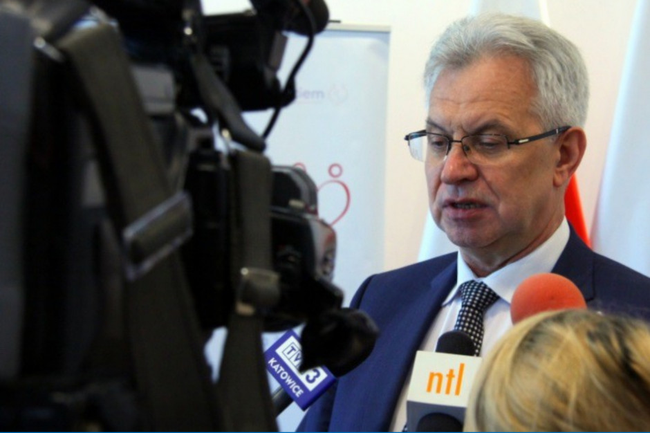 Na zdj. wiceminister rodziny Krzysztof Michałkiewicz MRPiPS: centra opiekuńcze i opieka wytchnieniowa w ramach wsparcia niepełnosprawnych