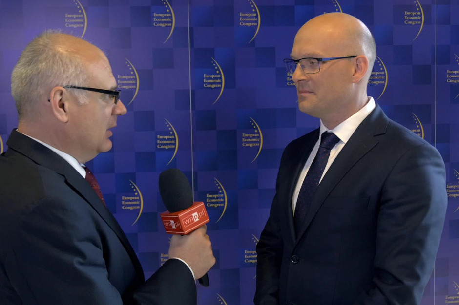 Na zapewnieniu pracownikom opieki medycznej korzysta cała gospodarka