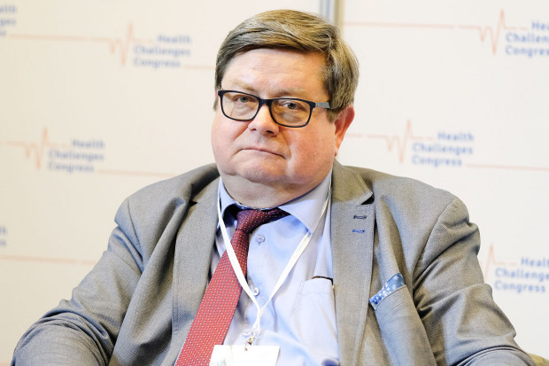 Pacjenci przyjmują "koktajle" z leków
