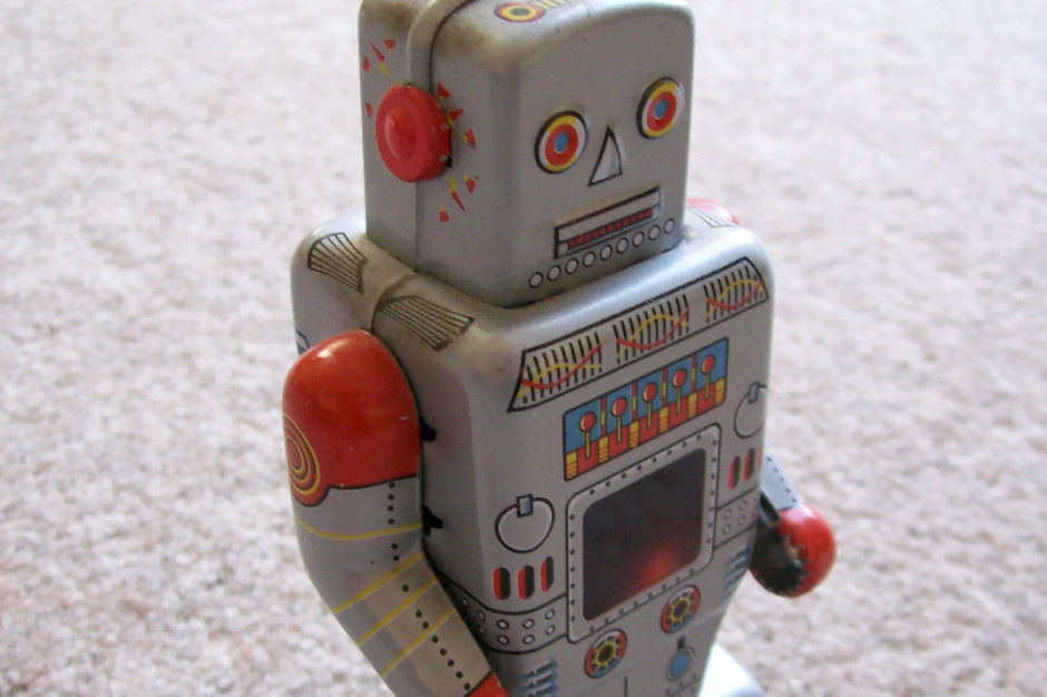 Kiedy do grupy dołączyły roboty, dzieci zaczęły po prostu kopiować ich odpowiedzi. Fot. Flickr/Lydia (CC BY 2.0) Naukowcy: roboty mogą manipulować dziećmi