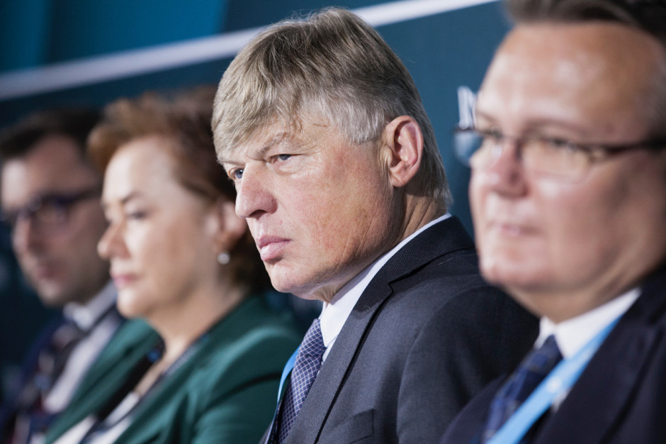 Krzysztof Groyecki, wiceprezes zarządu Asseco Poland podczas sesji inauguracyjnej XIV Forum Rynku Zdrowia. Fot. PTWP Groyecki: nieefektywny system wzbogacony o informatykę nadal pozostaje nieefektywny