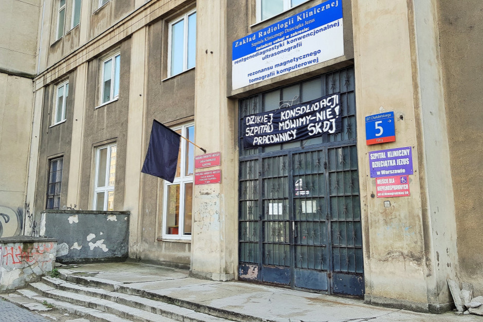 Jeden z obiektów Szpitala Klinicznego Dzieciątka Jezus; FOT. Arch. RZ OZZL: fuzja trzech szpitali klinicznych WUM to "ukrycie faktycznego bankructwa DSK"