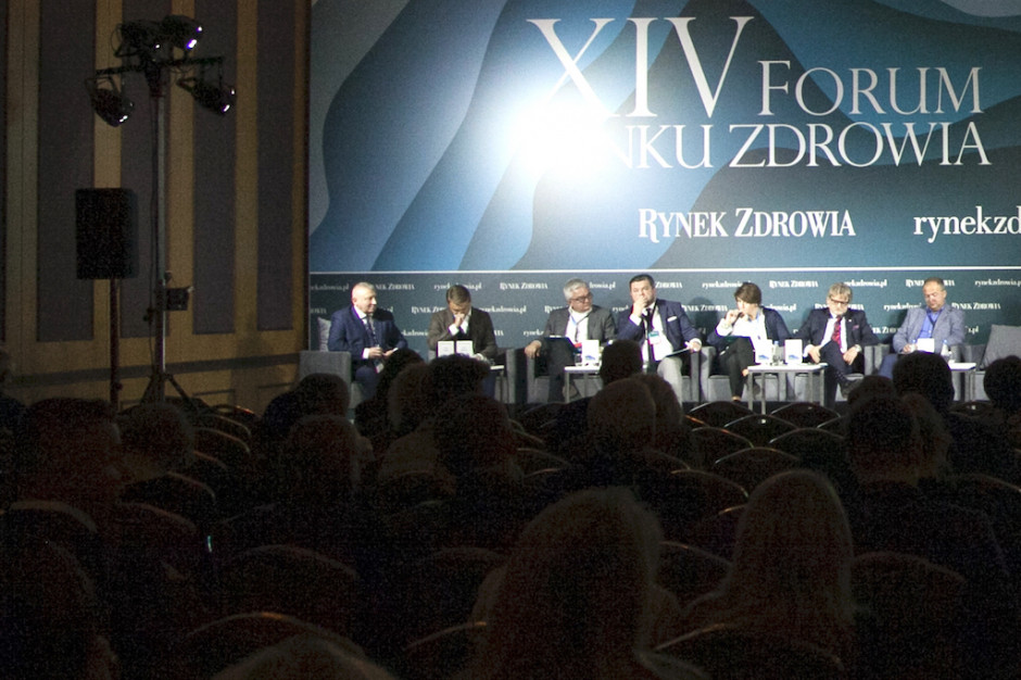 Podczas sesji dotyczącej samorządowych programów zdrowotnych na XIV Forum Rynku Zdrowia; FOT. PTWP Eksperci: bez samorządów nie ma zdrowia publicznego