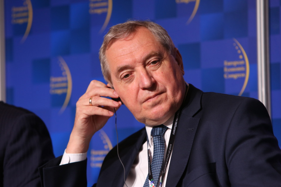 Henryk Kowalczyk, minister środowiska; FOT. PTWP Minister środowiska: będzie korekta programu antysmogowego