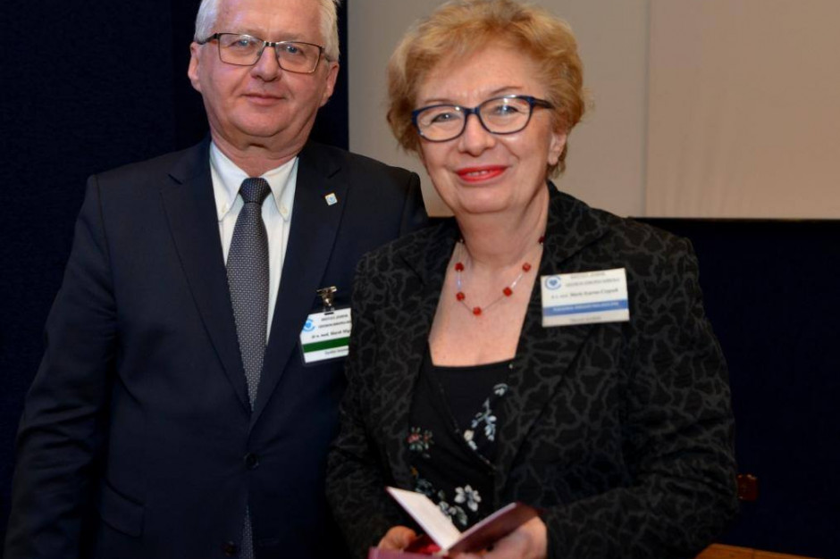 Na zdjęciu: dr Marek Migdał i dr Maria Szarras-Czapnik. Fot. profil IPCZD na Facebook Warszawa: Centrum Zdrowia Dziecka powitało nowego dyrektora