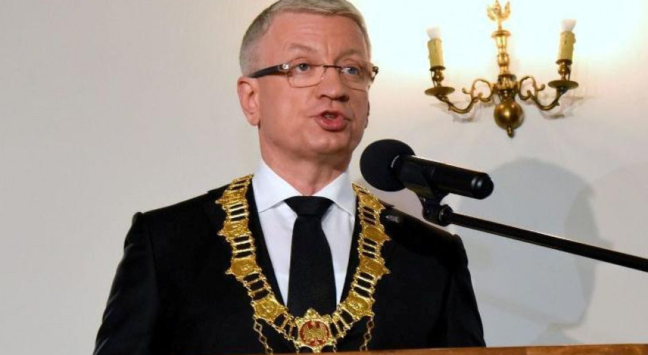Prezydent Poznania: w pierwszej kolejności zaszczepiłbym honorowych obywateli miasta