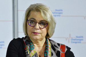 Polski Ład i szybka ścieżka powrotu pielęgniarek do zawodu. Chyba nie tędy droga
